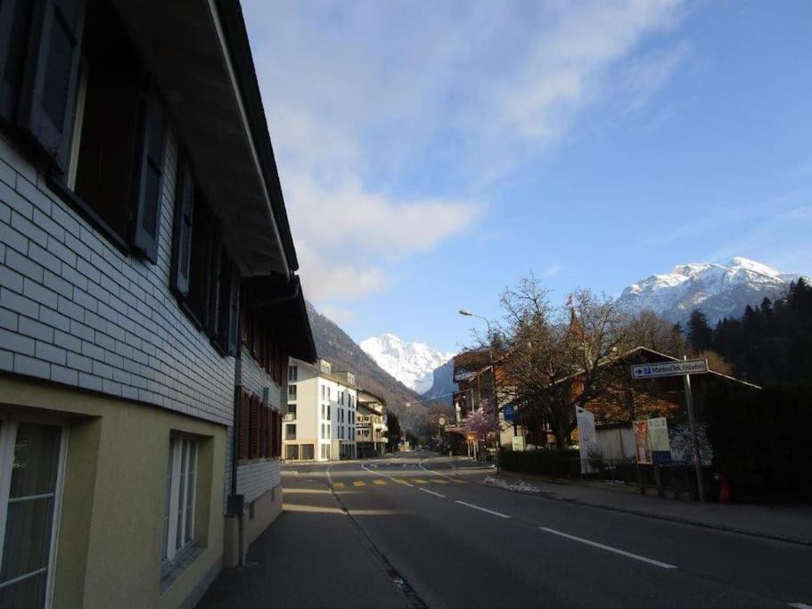 New.. Matten Central Family Suite, Sleeps 4 Matten bei Interlaken Exteriér fotografie